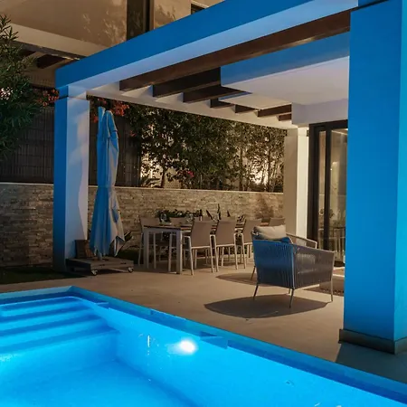 Amazing In Hill Marbella Villa
