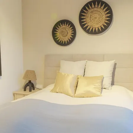 Villa Amazing In Hill Marbella