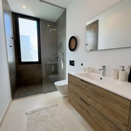 Villa Amazing In Hill Marbella