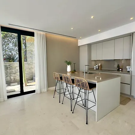 Amazing In Hill Marbella Villa *