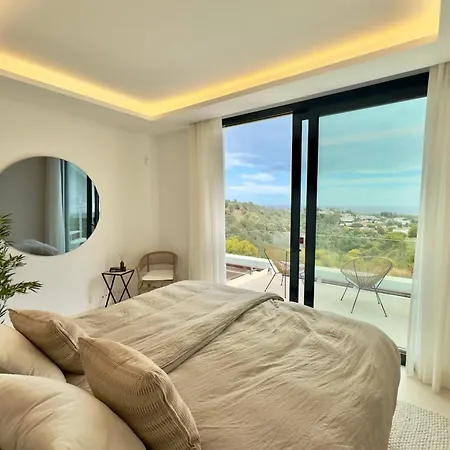 Villa Amazing In Hill Marbella