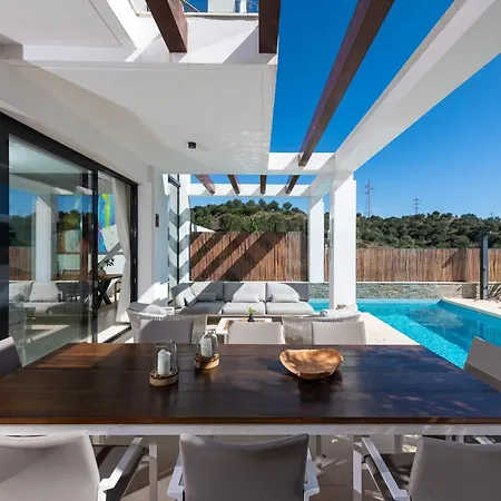 Amazing In Hill Marbella Villa *